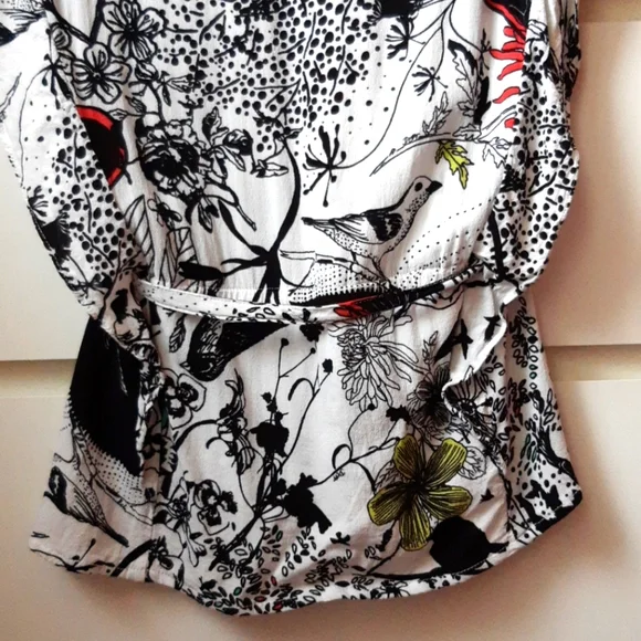 HOST PICK, DEPT, Colouring Book peplum top - Picture 4 of 7